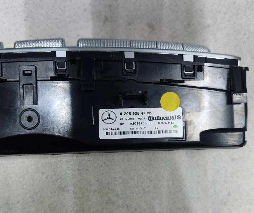 2014-2023 Mercedes-Benz C200 Climate Control Unit A2059054706