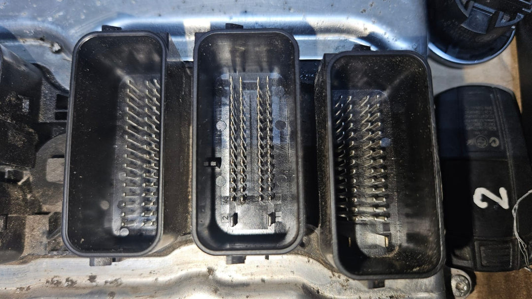 ECU SET X1 E84 BMW X1 20i AUTOMATIC 8603576 FULL SET KM 129098