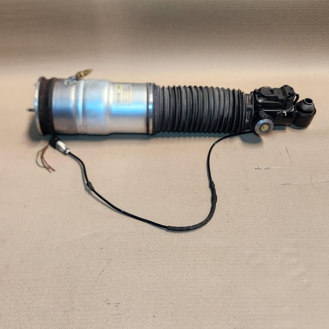 BMW 7 Series F01 F02 F03 F04 Air Suspension Rear Shock Absorber 6796929 OEM