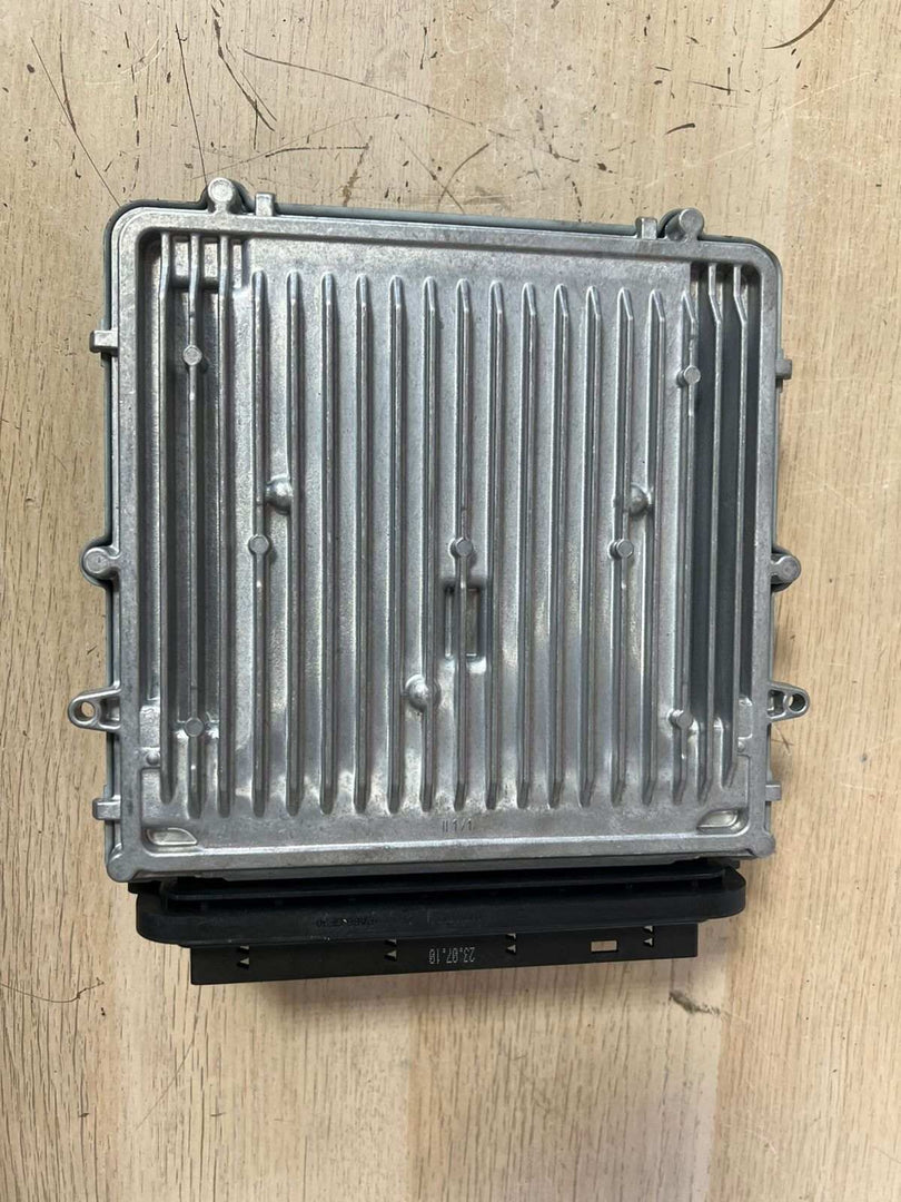 2011 BMW N47 E90 Engine Control Unit DDE SET + CAS3 + 1KEY 8510829
