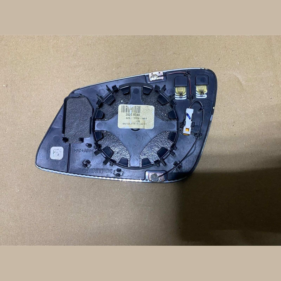 BMW mirror glass 20200540 for F30 F31 F20 F21 F36 models RHD