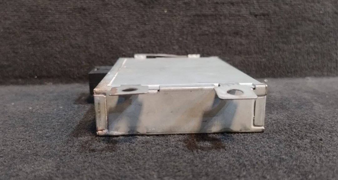 BMW E65 / E66 REAR ENTERTAINMENT HEADSET  MODULE (K/H INTERFACE) 6930352