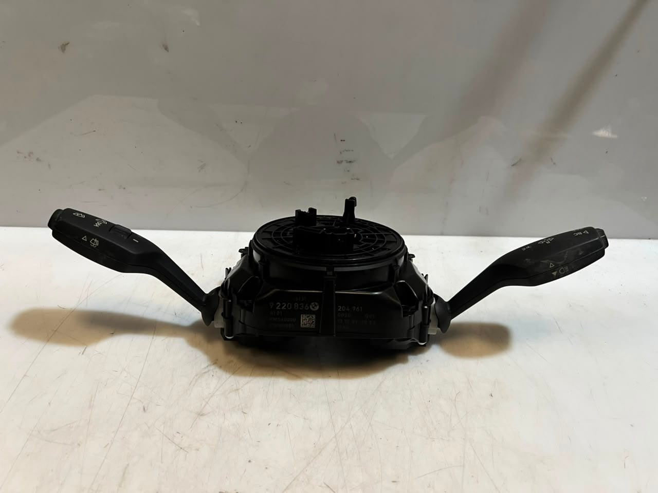 BMW 740i F01 F02 F03 F04 F07 F10 F11 Steering Column Combination Switch 9220836