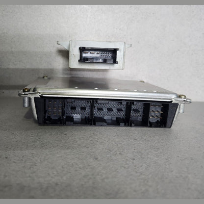 2000-2006 BMW X5 Engine Control Module 7508698 X5 E53 4.4L M62