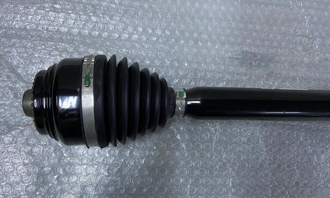 Output shaft right front 7' G70, i7 xDrive60, Sedan, XE2,  Left Side 5A61A37 USA