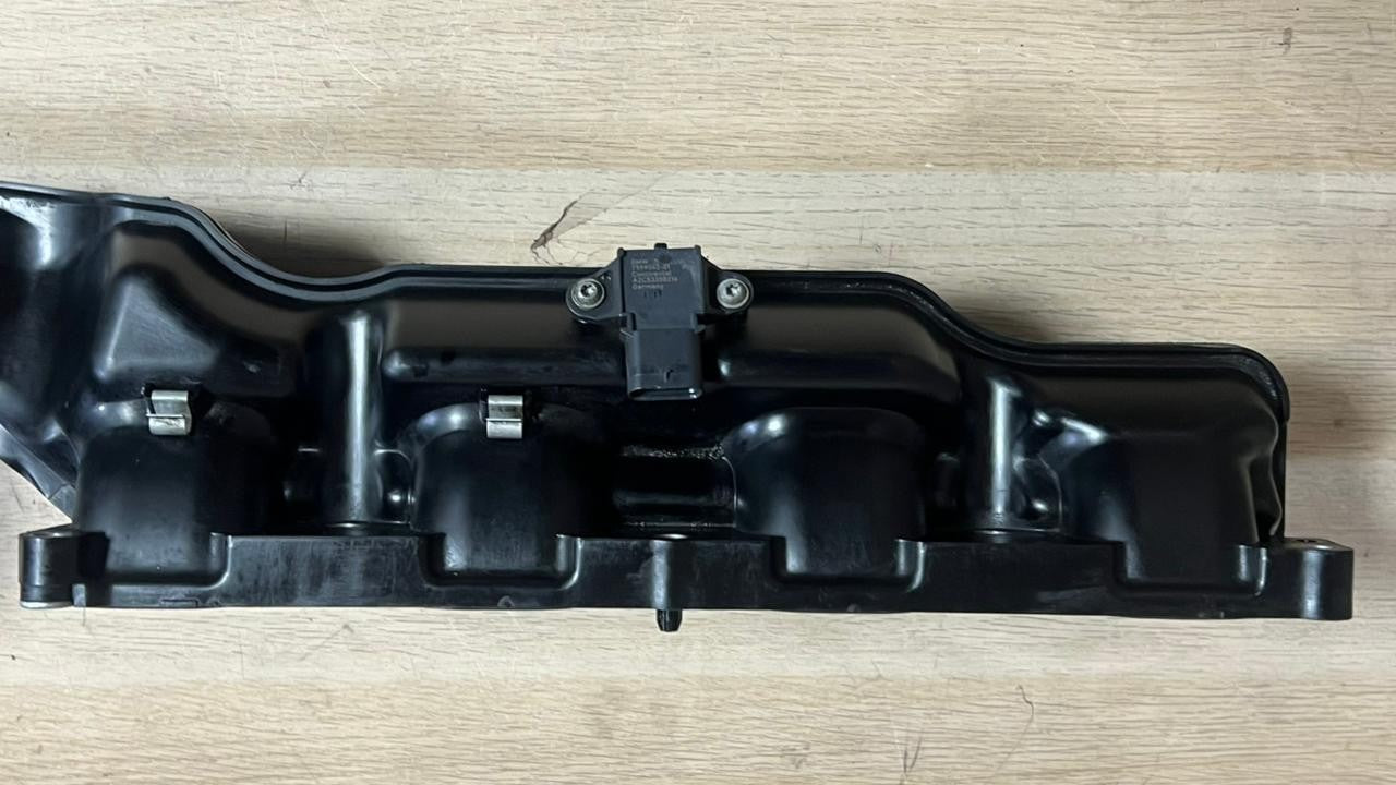 2012-2016 BMW M5 4.4L - Intake Manifold 7843274 RIGHT