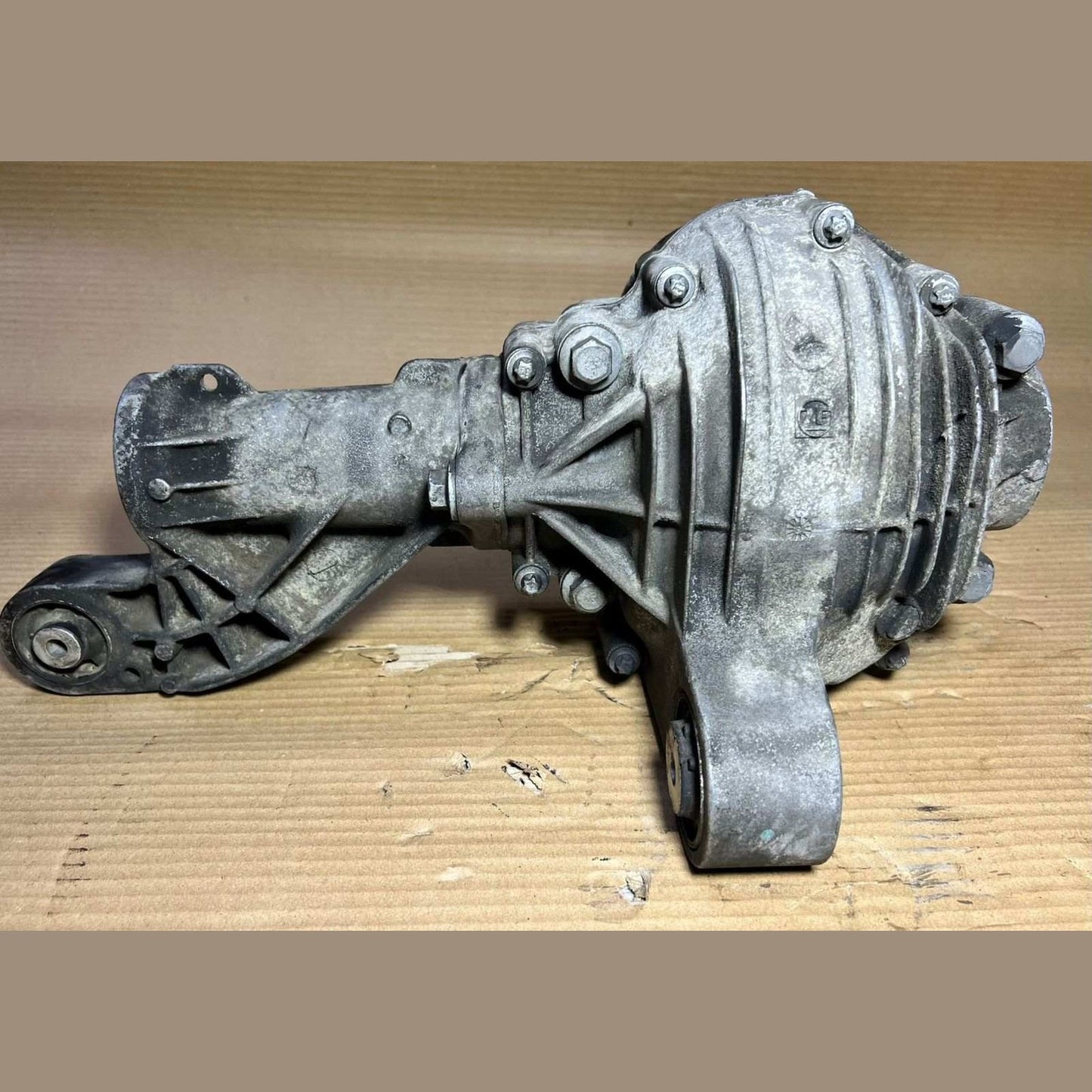 2007-2009 Mercedes-Benz GL320 Front Differential Axle Carrier Assy A1643302202 