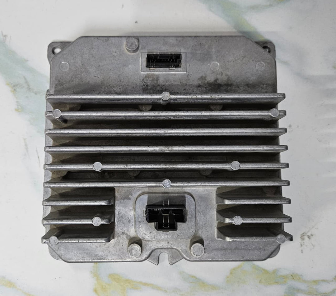 OEM BMW 2016-2019 G11 G12 G30  POWER CONTROL MODULE PCU 500   9330190