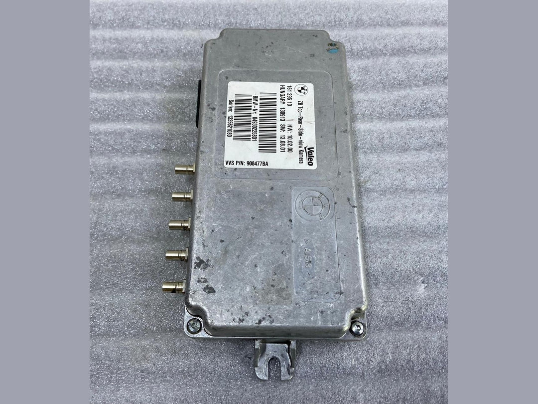 OEM BMW F10 M6 F13 COUPE REAR VIEW CAMERA CONTROL MODULE 908477B