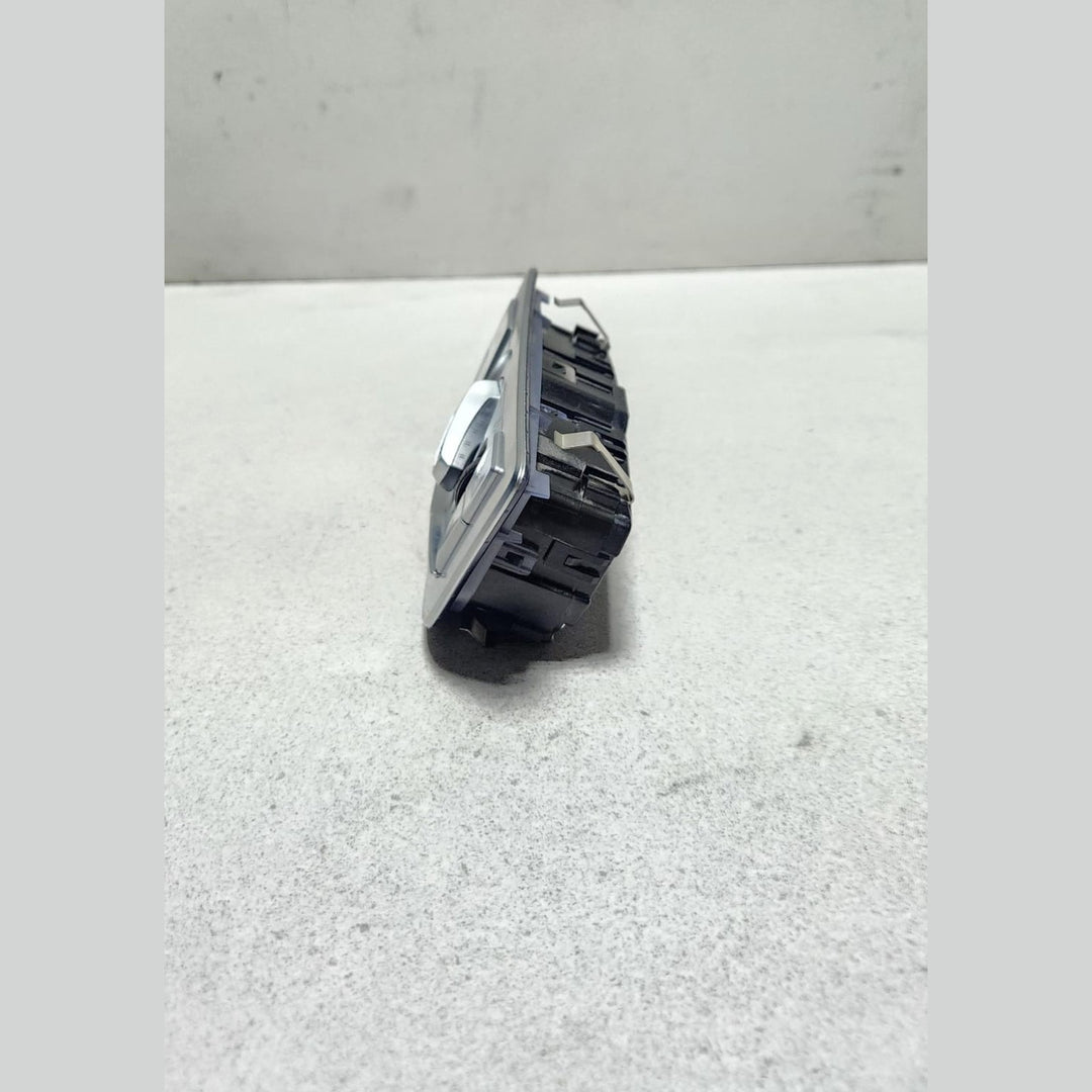 2015-2019 BMW 740i Headlight Fog Light Control Switch Panel 6841891 7 Series G11