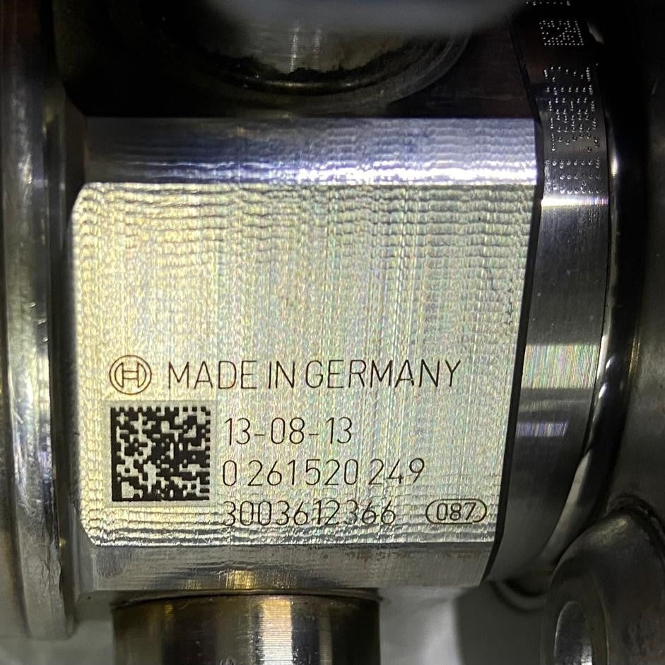 OEM BMW F45 225 xe F20 F21 F22 F23 high pressure pump high pressure pump 7636881