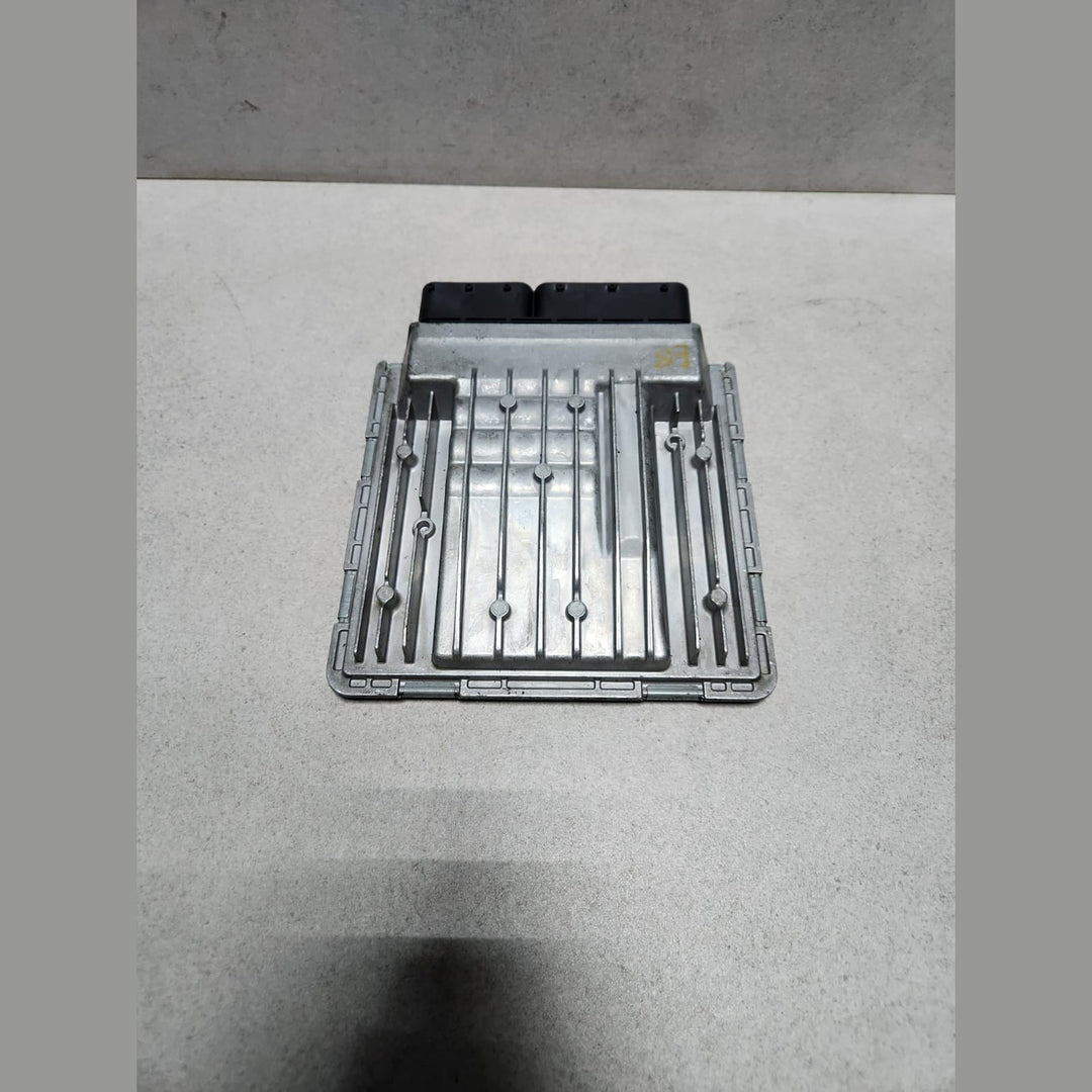BMW 318i Engine Control Unit 7621178