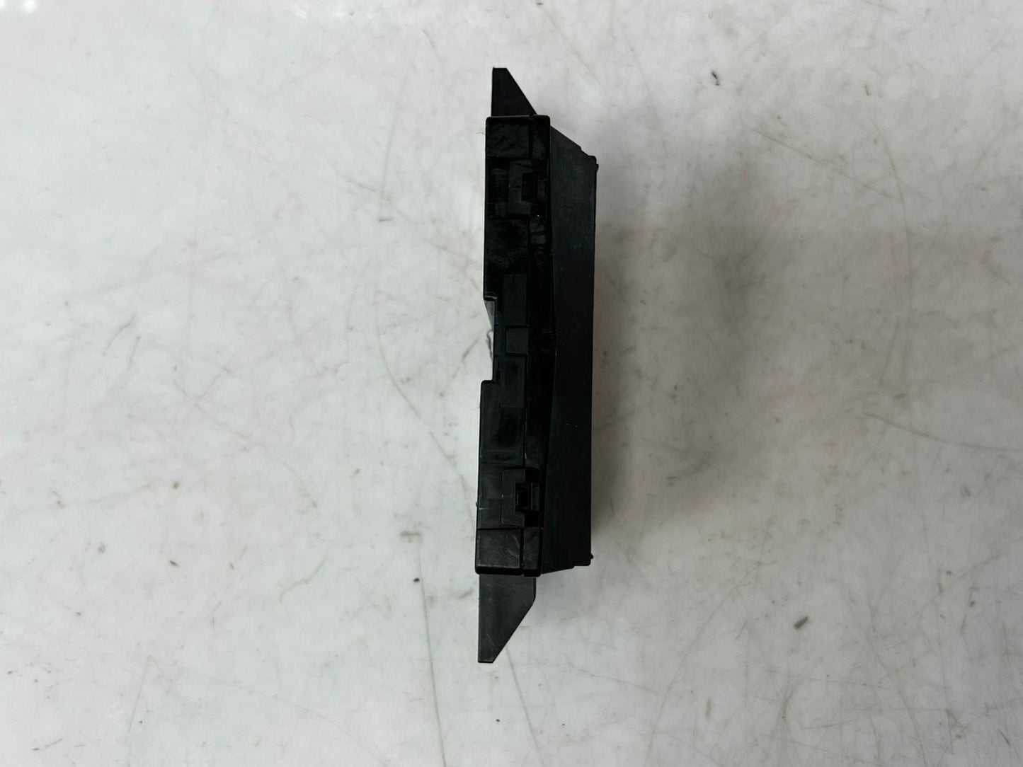 2016 BMW 750i G12 M5 740I xDrive Interior Light Control Module 6807353 OEM