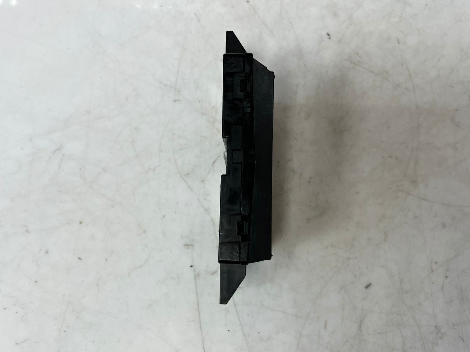 2016 BMW 750i G12 M5 740I xDrive Interior Light Control Module 6807353 OEM