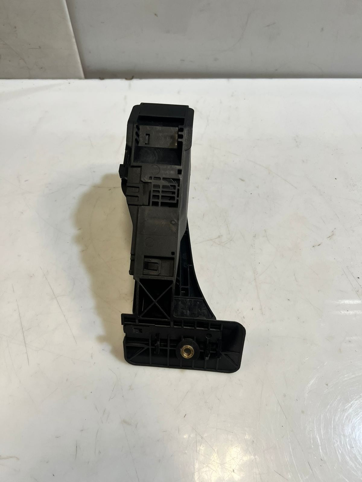 2007-2013 BMW 328i E90, E92, Z4, F48, F49 Accelerator Pedal Module 6889823 OEM
