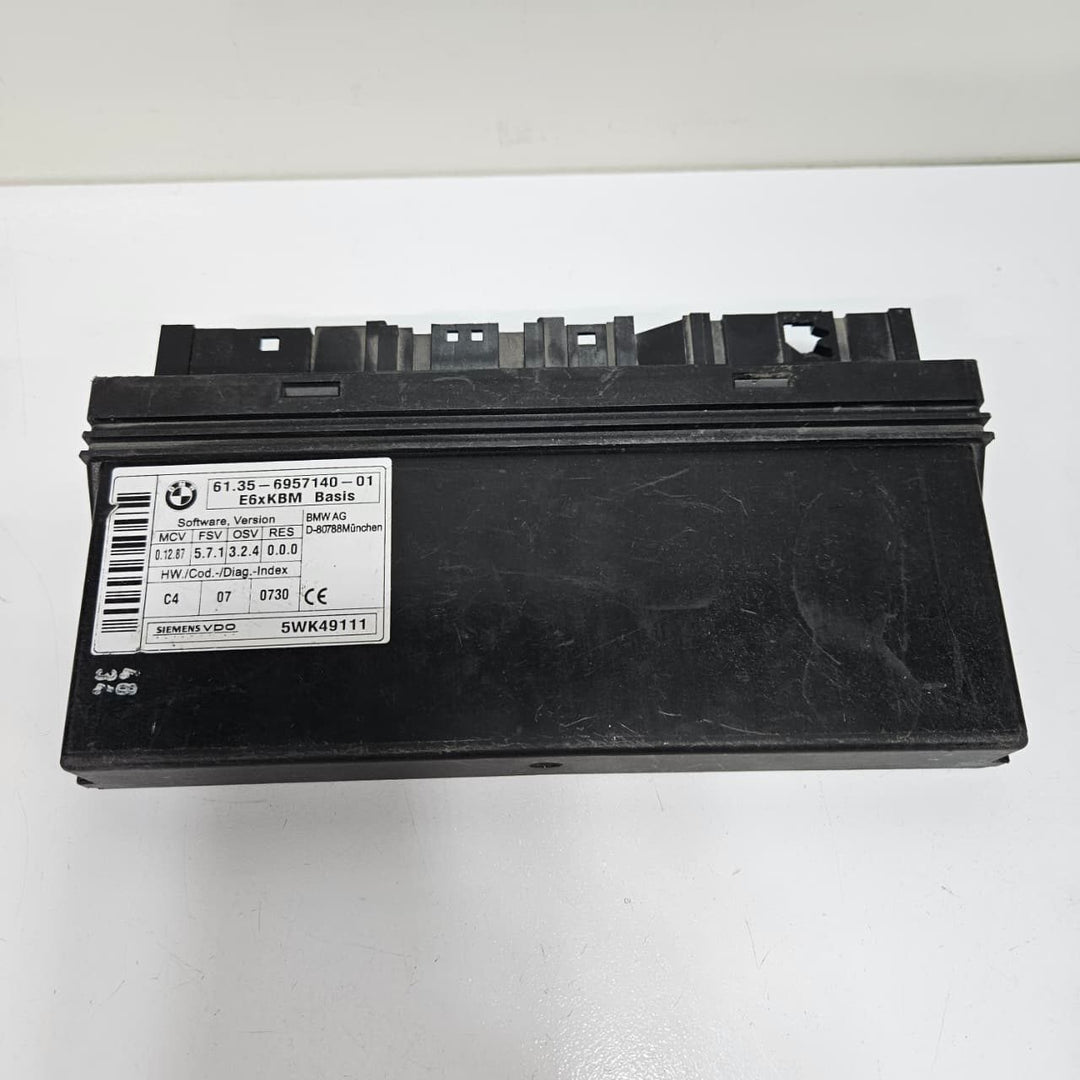 2004-2007 BMW 5 6 Series E60 E63 E64 525i Body Control Module 6957140