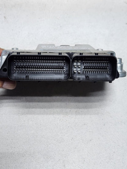 BMW Engine Control Unit 8570933 F20 F21 1 Series and F30 320D ECU SET 2.0D 2014