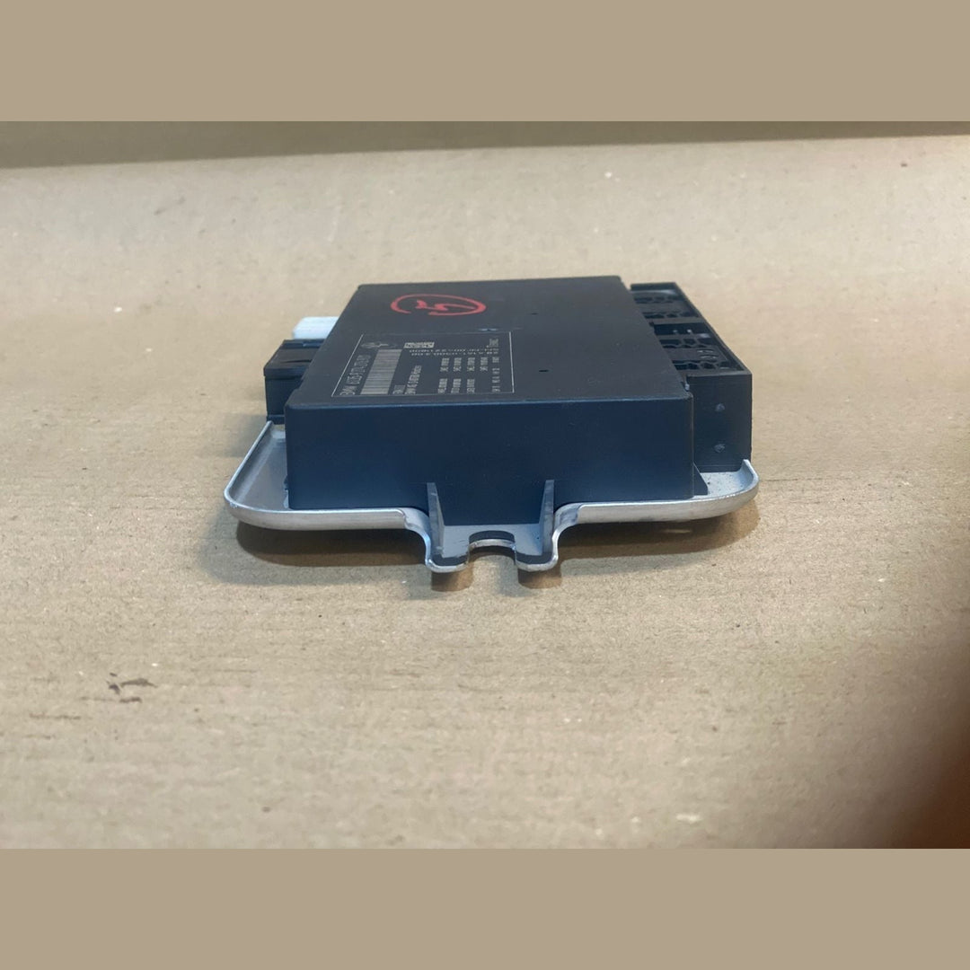2014-2016 BMW X3 Footwell Light Control Module 9345378 -F25 and X4 F26.