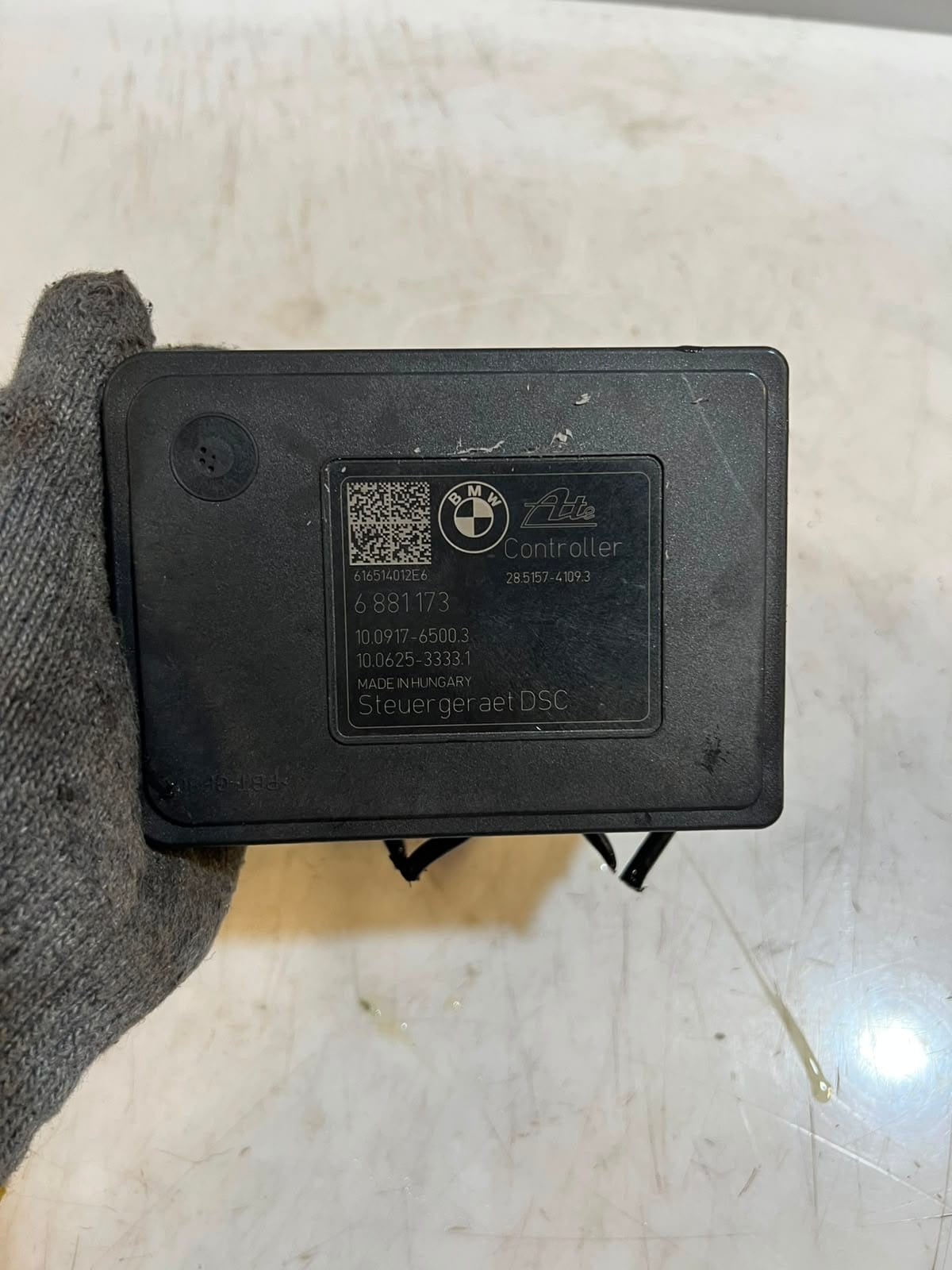 2018 BMW 320i F30 F31 F32 Abs Pump Control Module 6881172 OEM