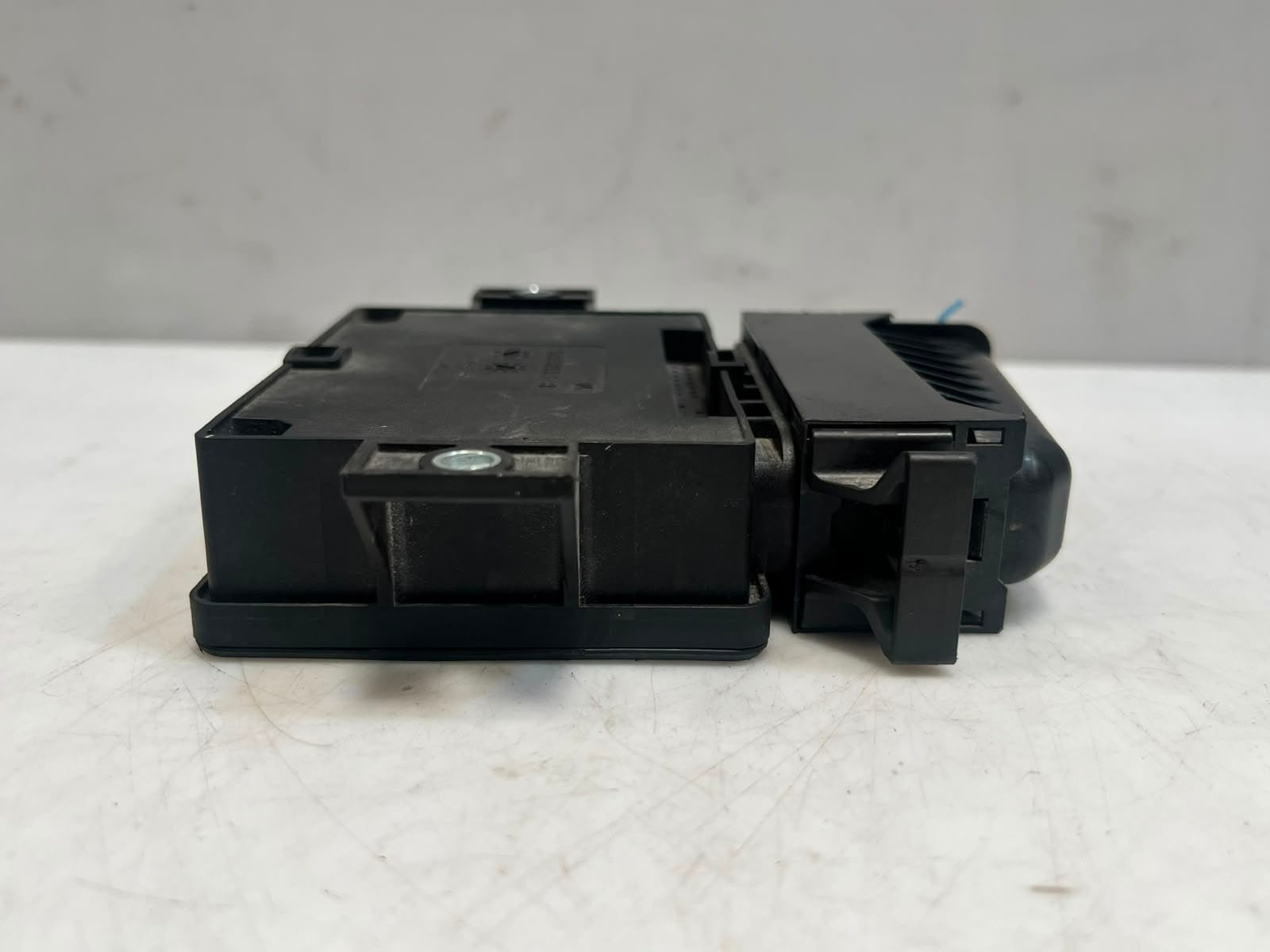 2010 BMW 5 Series F10 F11 Electric Parking Brake Control Module 6798113 OEM
