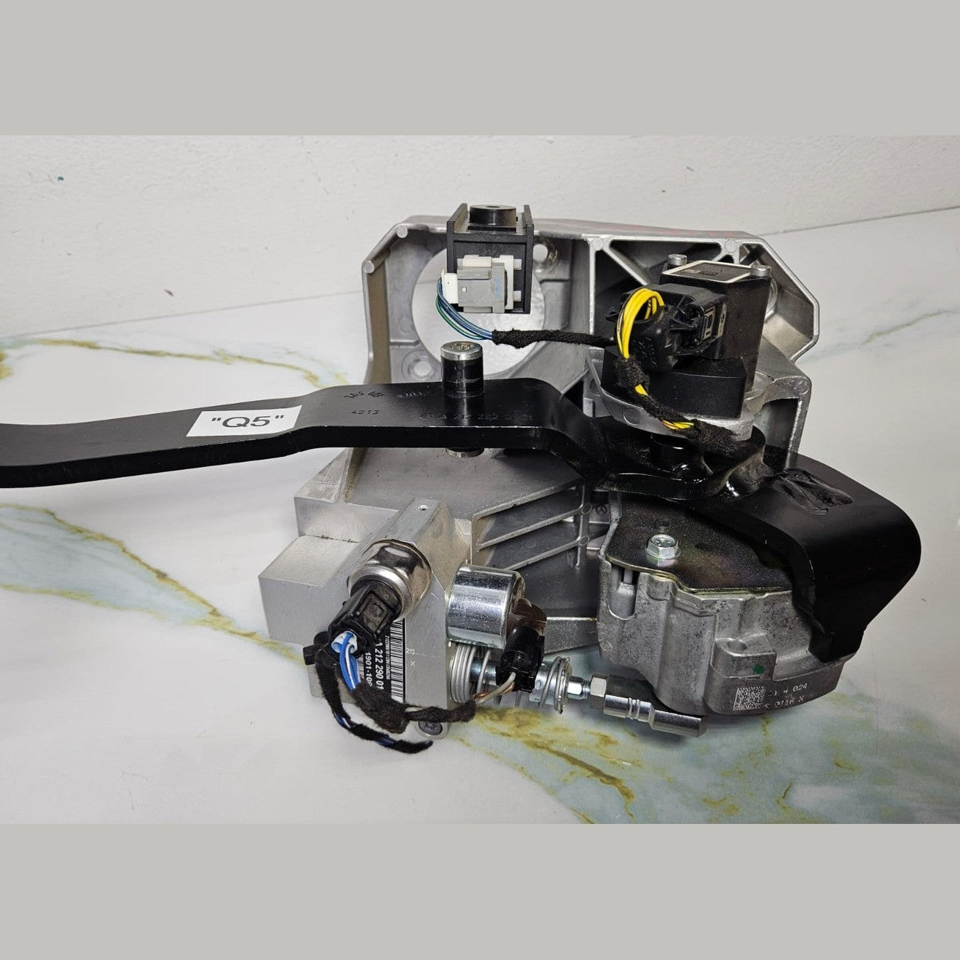 10-15 Mercedes-Benz W212 E-Class Hybrid Brake Pedal Assembly A212 2900301 OEM