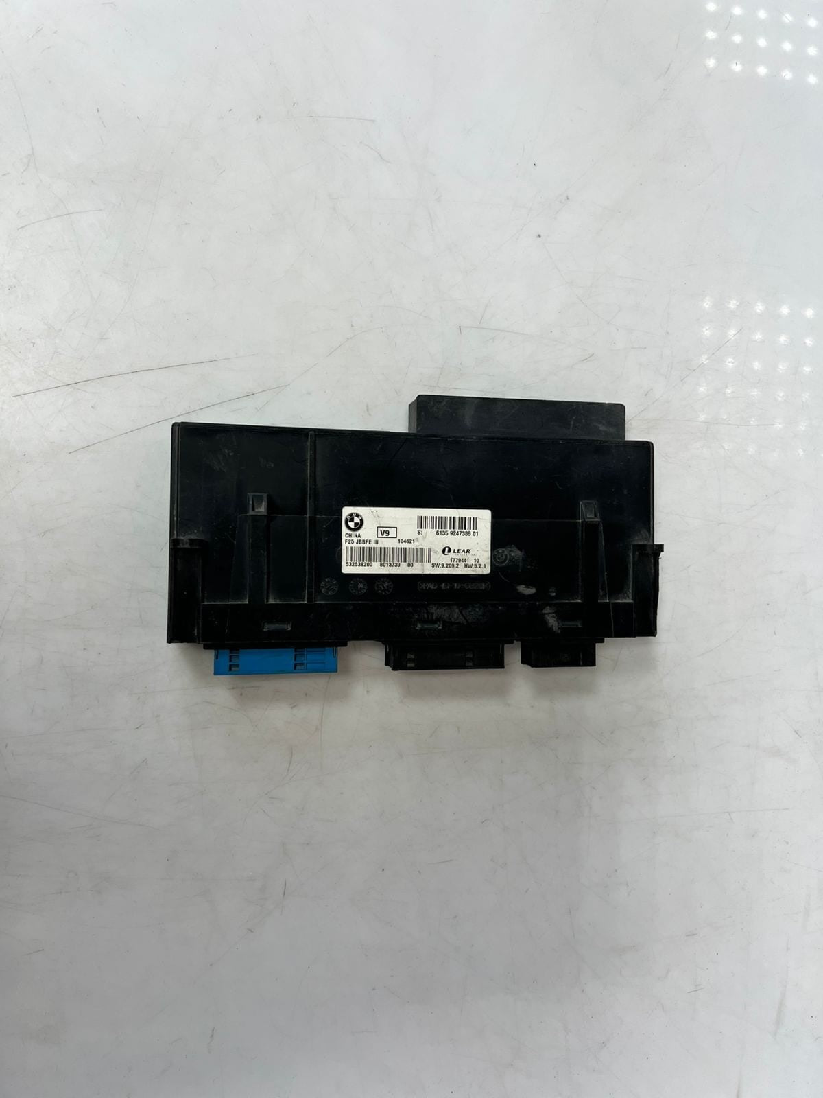 2011-2017 BMW X3 F25 Body Control Module JUNCTION BOX III V9 9247386 OEM