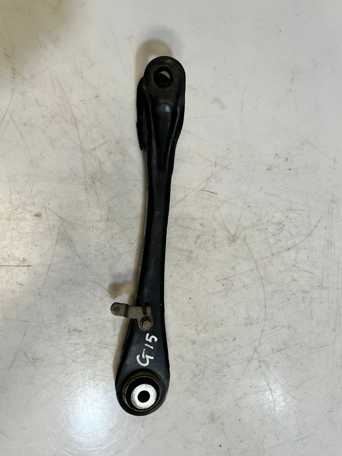BMW 5 Series G30 G15 Rear Trailing Arm With Rubber Bushing 6893528 OEM