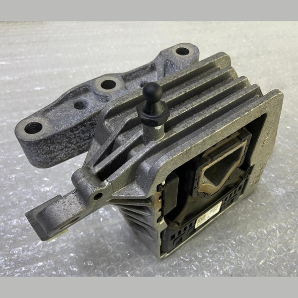 OEM BMW 2 Gran Coupe F44 Right Side Engine Mount 8835572