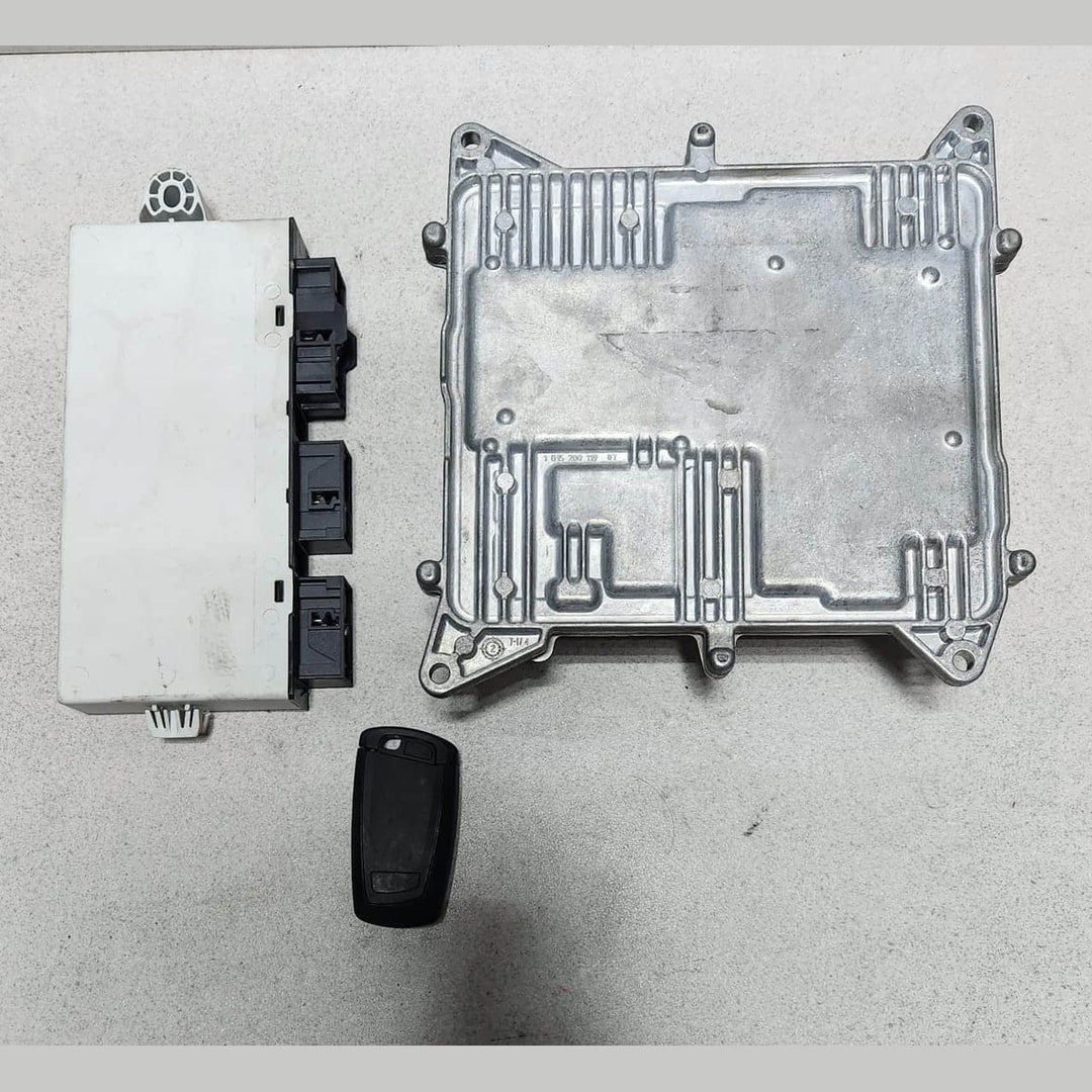 2014 BMW 320i 2014 F30 N20 Engine Control Unit DME ECU Set 8626172 OEM