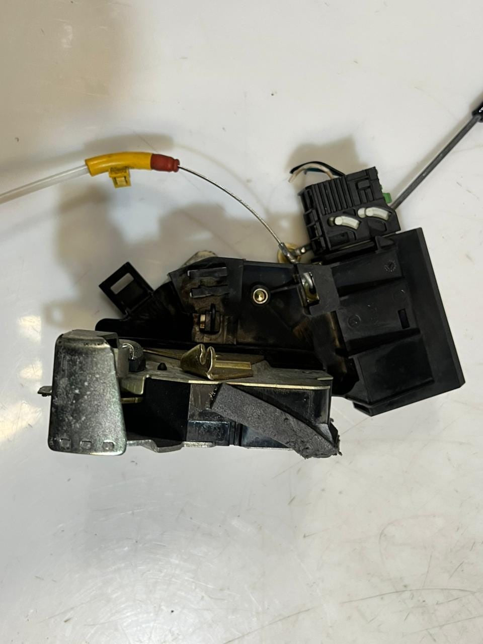 BMW E39 5-Series Door Lock Latch Actuator Rear Left 8166245 OEM