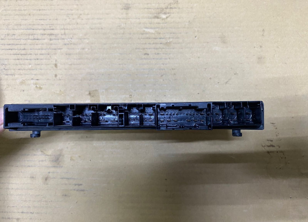 2007 BMW X5 Seat Control Module 9134638 X5 E70 and 7 Series E65 E66