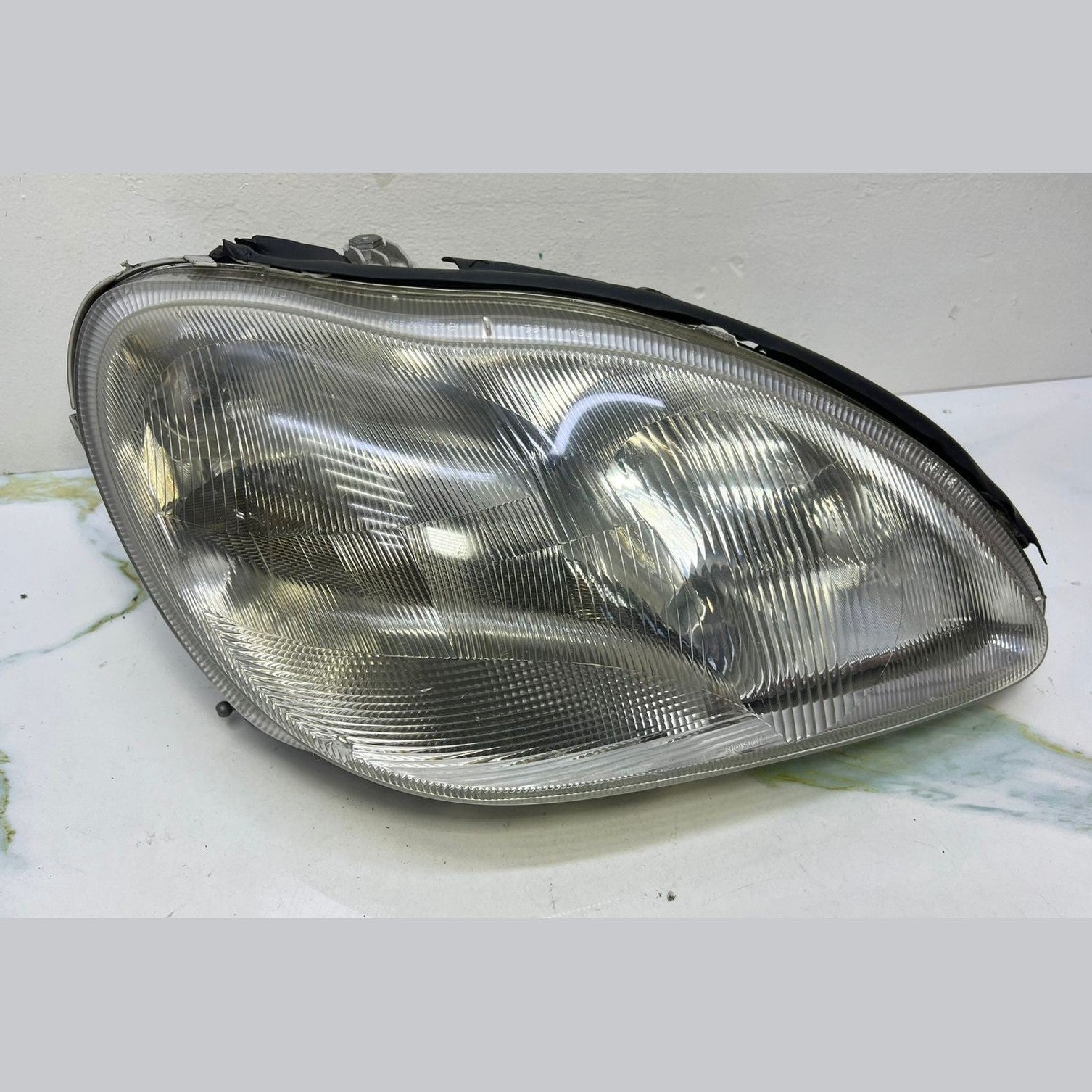 2000-02 Mercedes W220 S-Class Front Right Side Head light Headlamp A220 8200661
