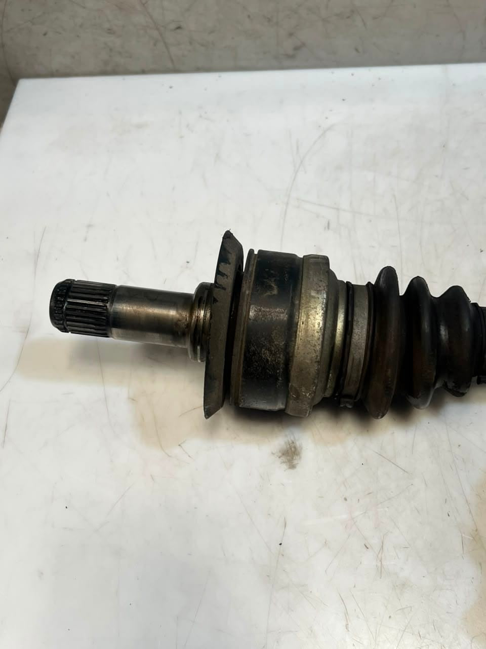 2013-2015 BMW F20 N13 F30 118i Rear Left Driveshaft 7628251 LHS 