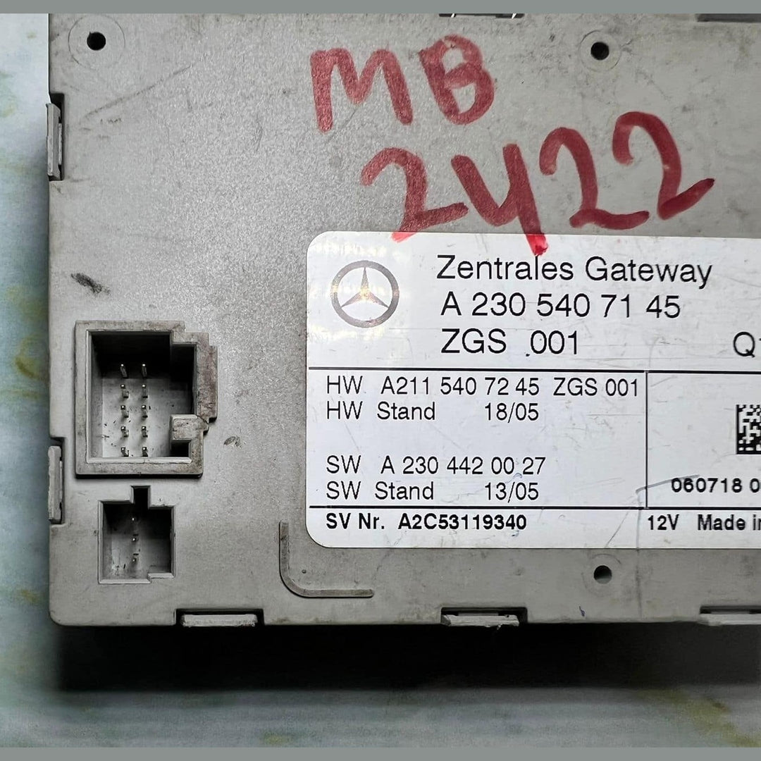 Mercedes Gateway Control Module A2305407145 SL R230 and R232