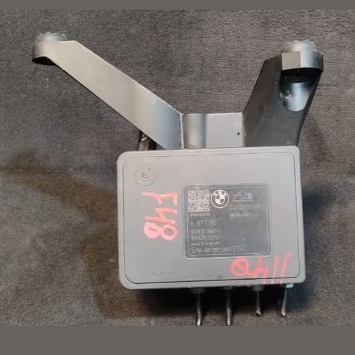 BMW X1 F48  ANTI LOCK BREACKING SYSYTEM MODULE  PUMP 6877109  (N159)  -6877110