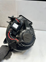 Load image into Gallery viewer, BMW 5' 6' 7' F10 F11 F06 F12 F13 F01 F02 AIR Heater Blower UNIT Motor 9243949