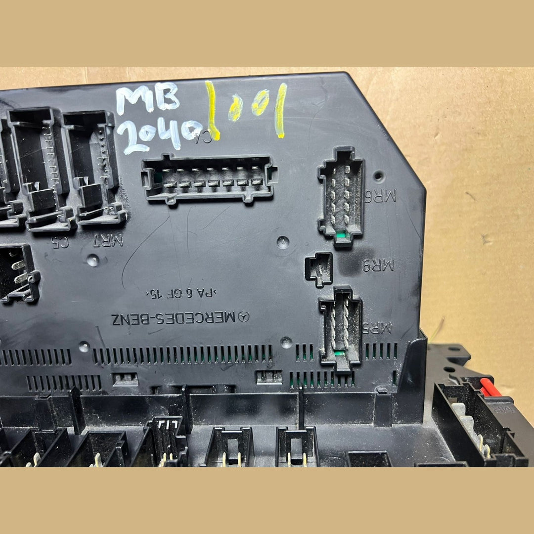 Mercedes W221 S-Class Front Fuse Relay Box SAM Control A221 5404550  2215401001