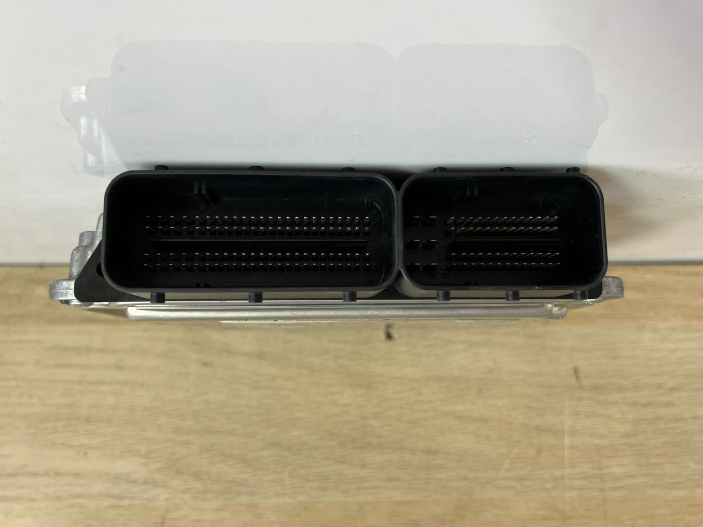 BMW Engine Control Unit 8587952