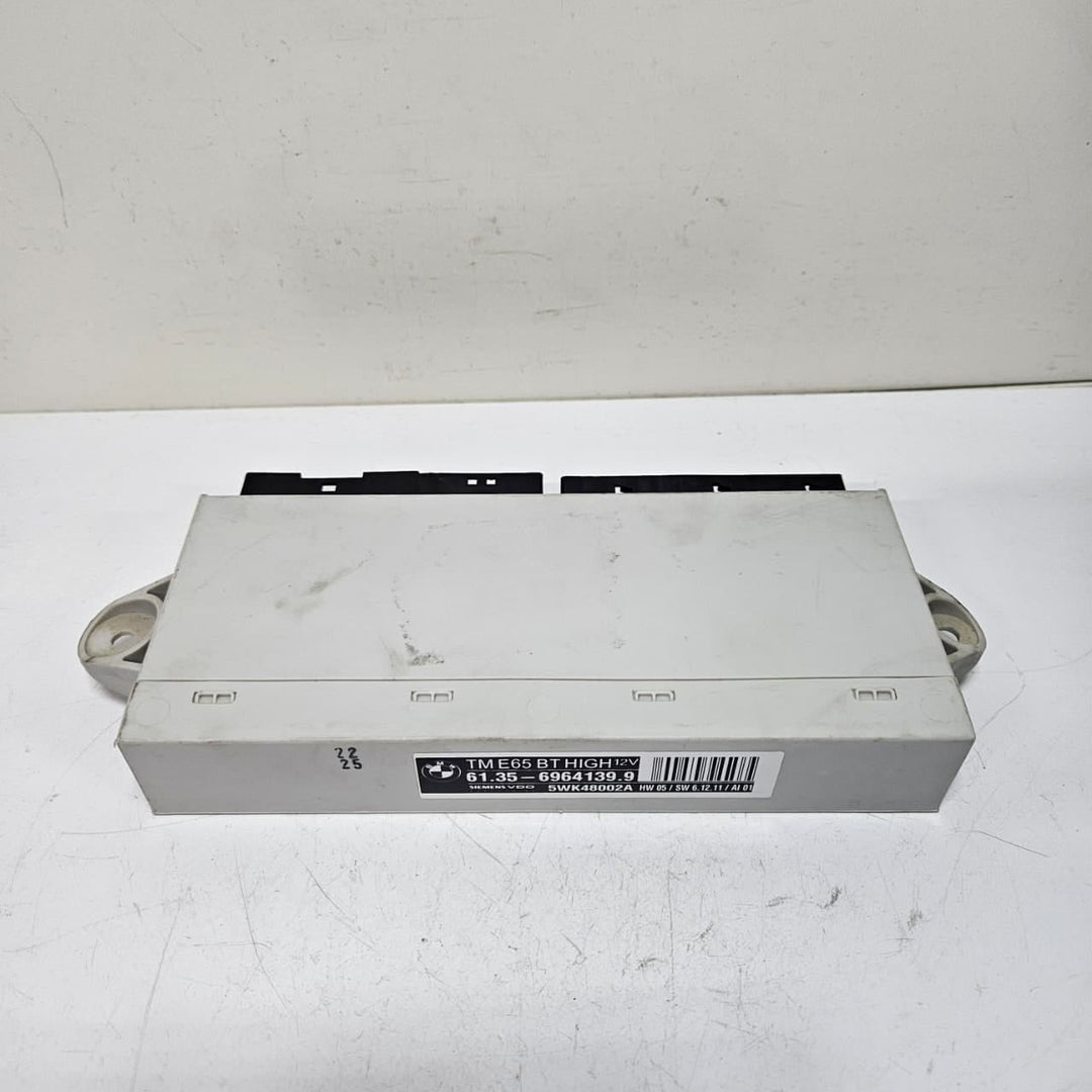 2006-2008 BMW 750i 745i Front Door Control Module 6964139