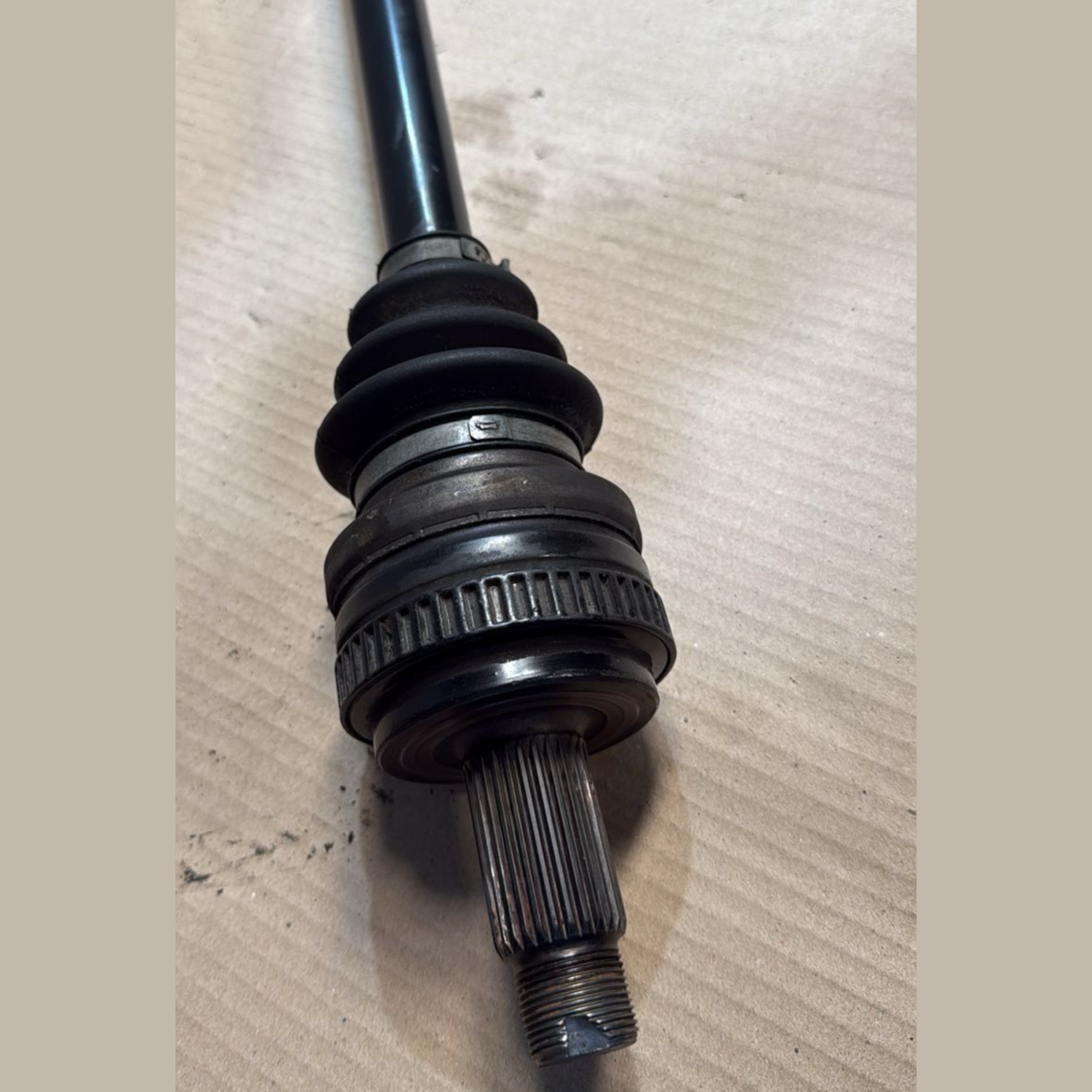 BMW AXEL OUTPUT SHAFT  E84 X1 N20 2013 RP RIGHT LK=86MM/D=29MM 1    3320-7619498
