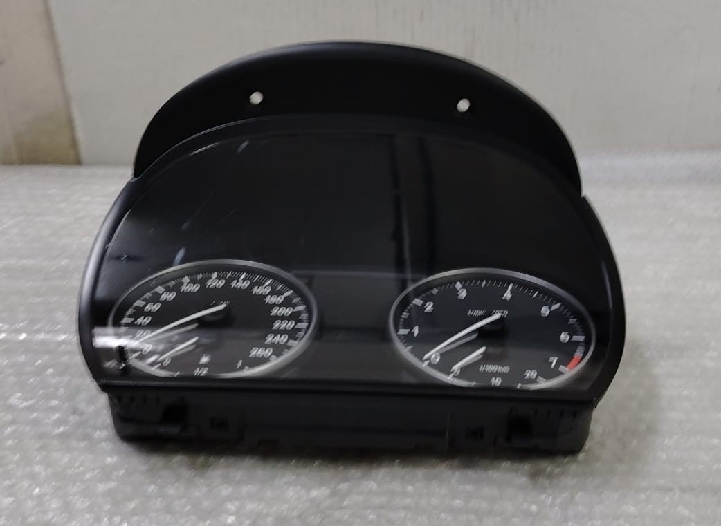 OEM BMW X1 S18i E84 Instrument Cluster Panel Speedometer Petrol 2259442 Johnson