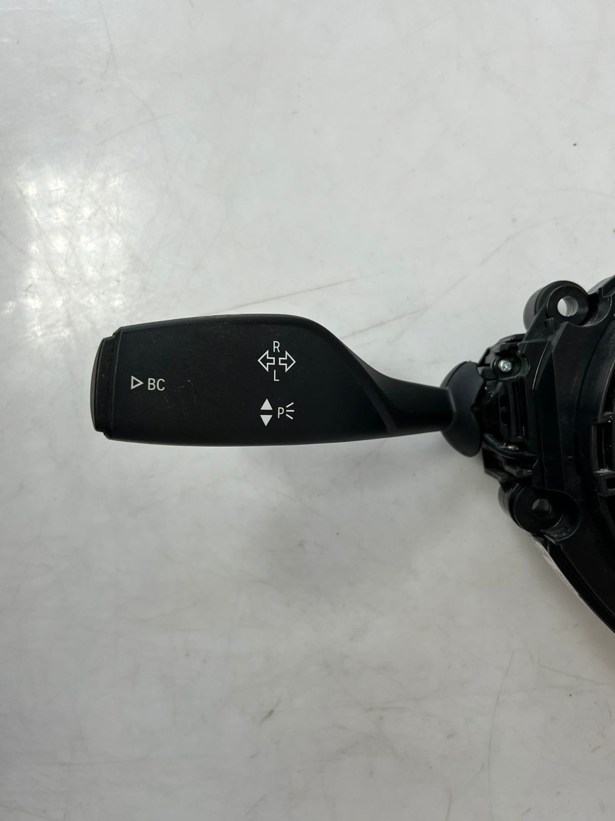 11-18 BMW X3 F15 F25 F48 Steering Column Clock Spring Switch Assembly 9330569 