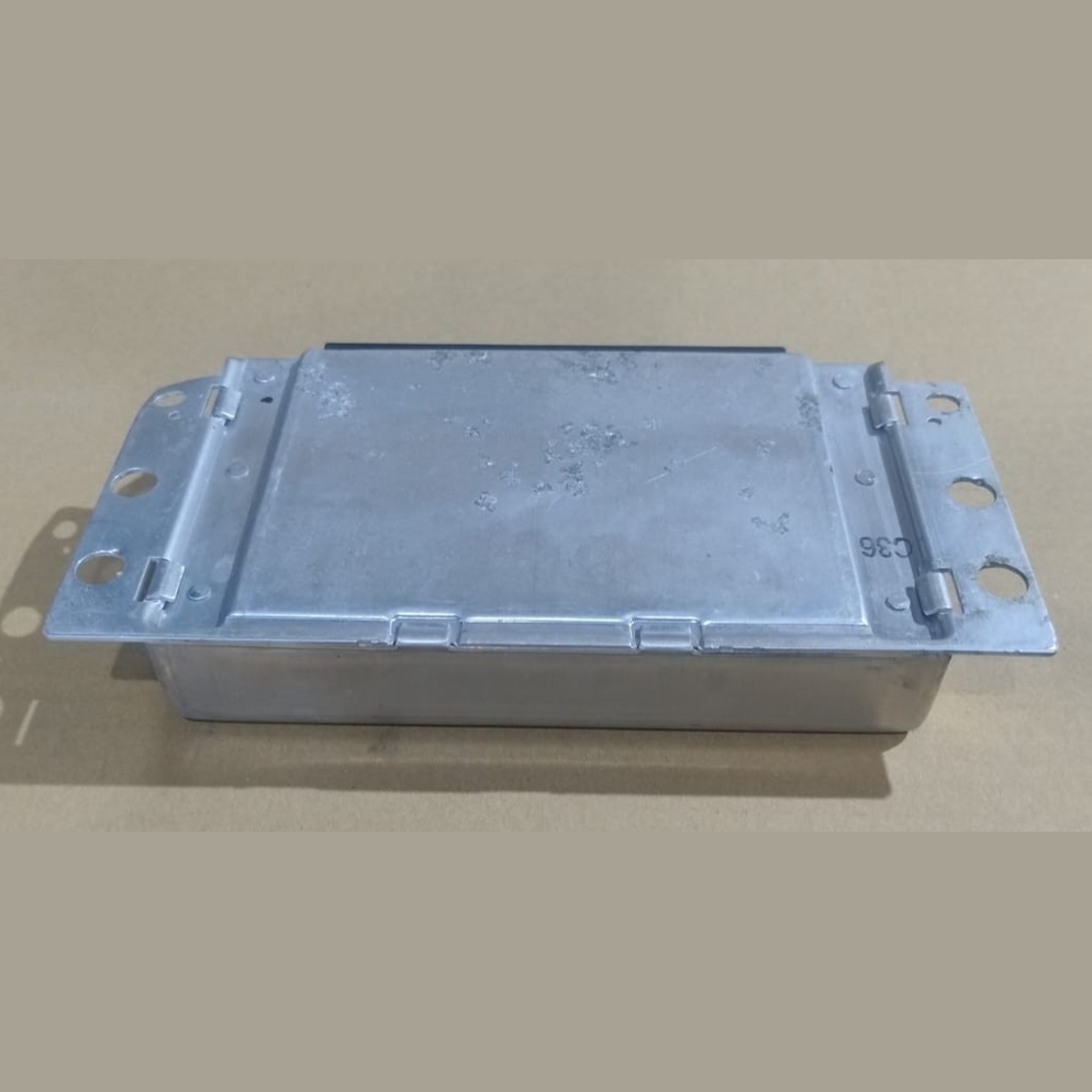 BMW E70 E71 X5M X6M REAR DIFFERENTIAL LOCK CONTROL MODULE 7595847