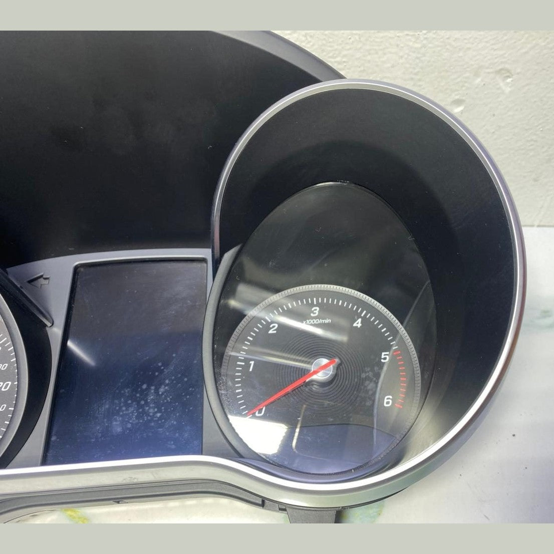 Benz Instrument Cluster A2059001930