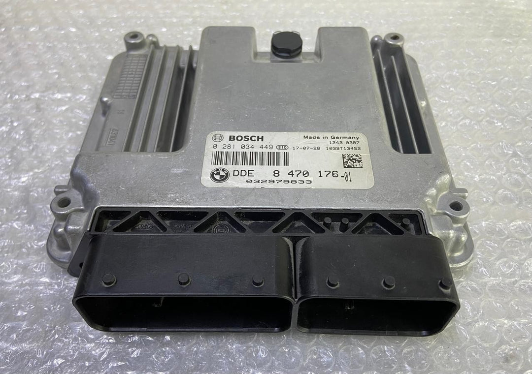 OEM BMW 3 F30 F35 F31 B47 ENGINE CONTROL MODULE ECU ONLY DDE 8470176 BOSCH