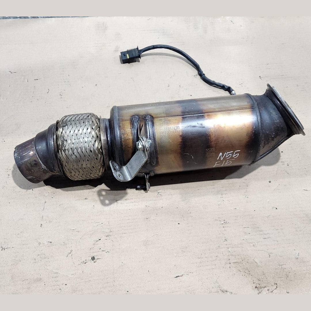 2014-2018 BMW X5 F15 3.5 XDRIVE  Exhaust Manifold Catalytic Converter 8603905