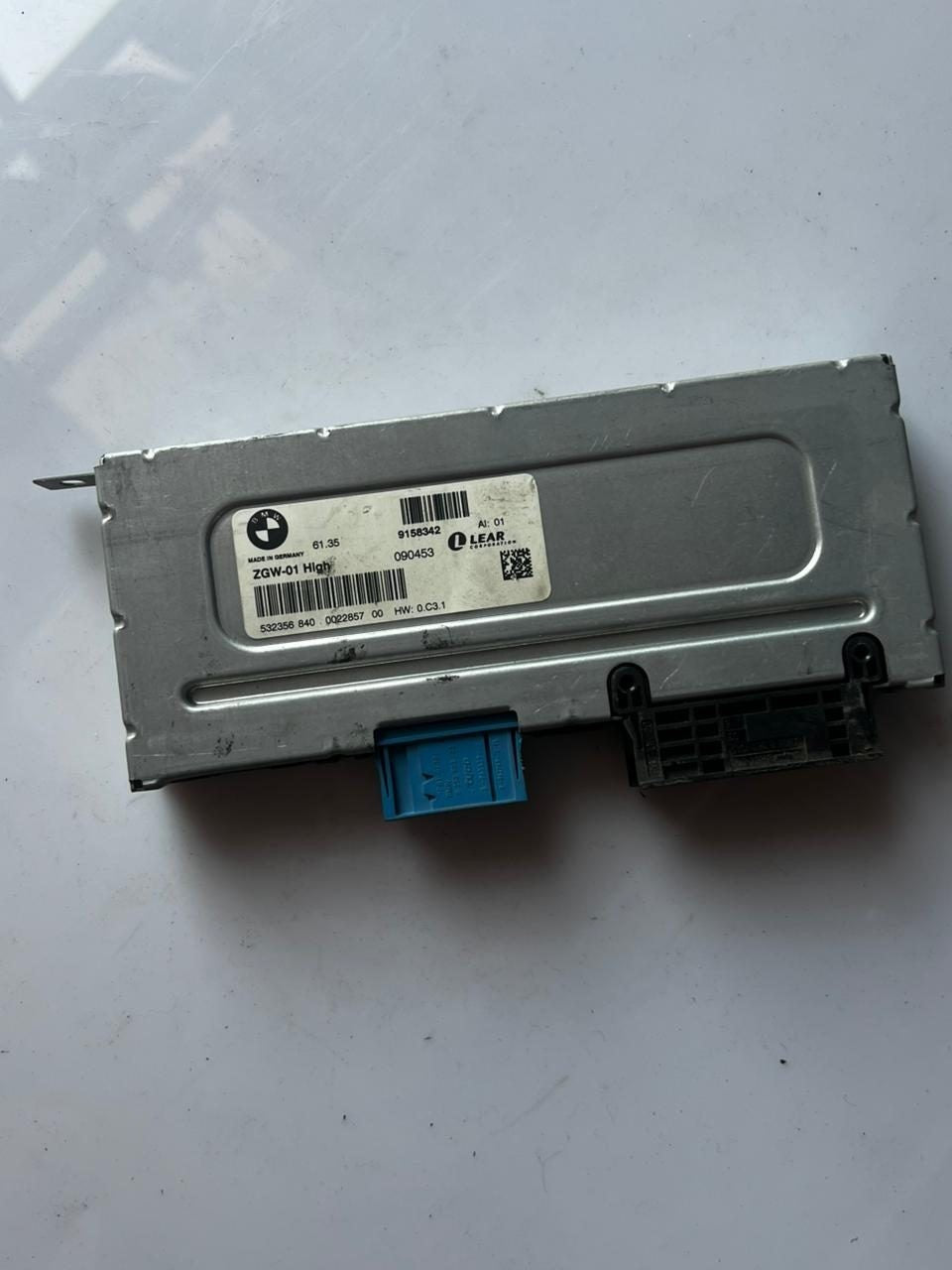 2009-2011 BMW 750i Central Gateway Control Module 9158342 7 Series 740i, 750i, 7