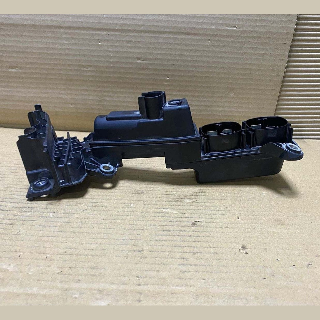 BMW Battery Terminal Voltage Splitter 9339825 G30, G31, G32, G11, G12, G01, G02 