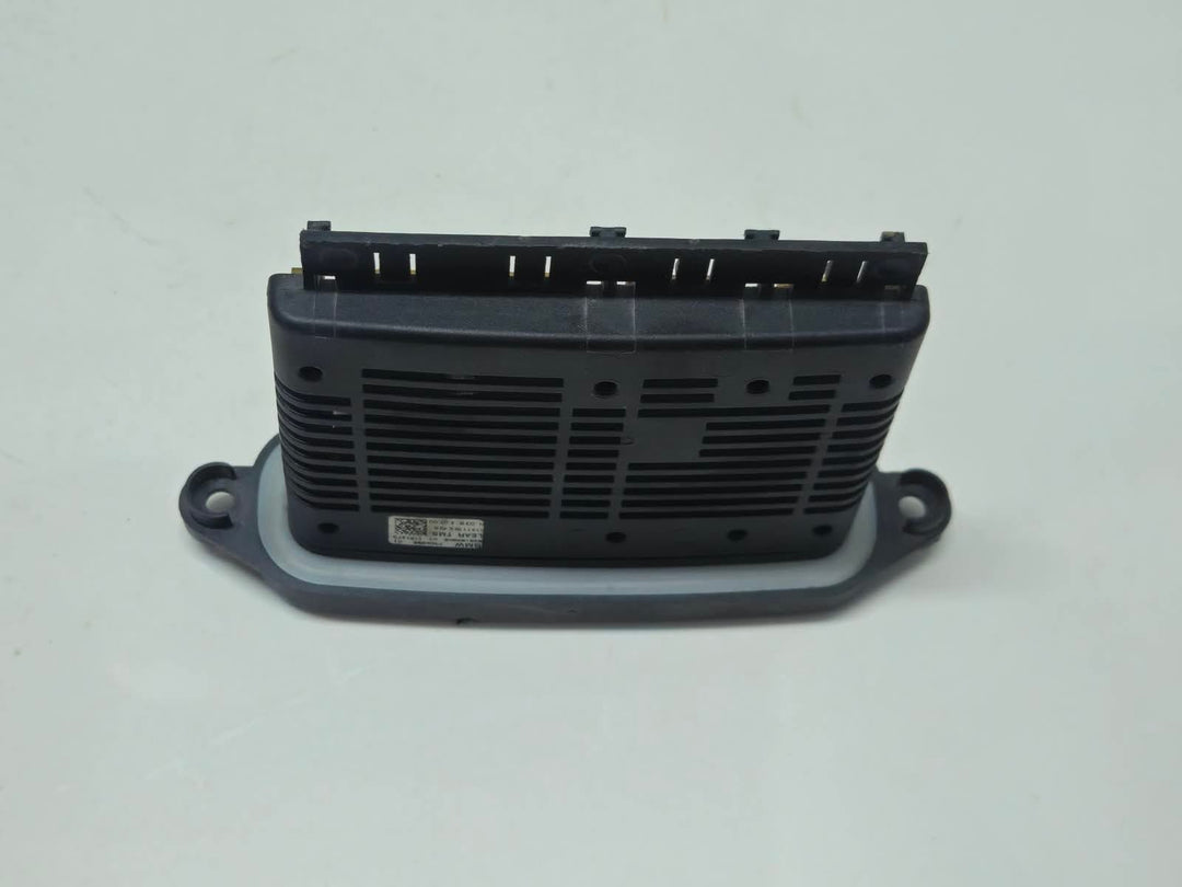 7304596-2011-2014 BMW X3 F25 F10 F11 Xenon Headlight Control Module OEM
