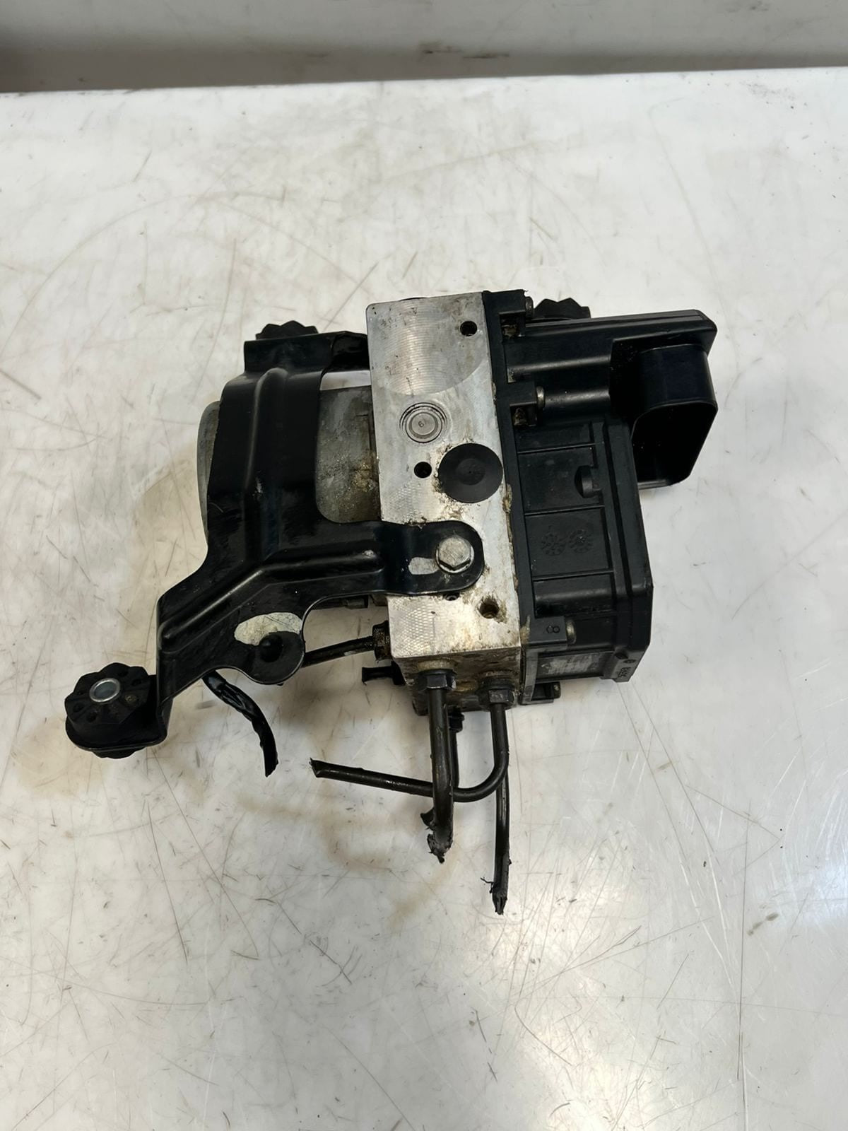 2000-2001 BMW X5 E53 Abs Pump anti-lock brake system Module 6758628 OEM